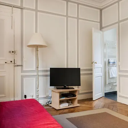 Appartement Place Hoche Versailles