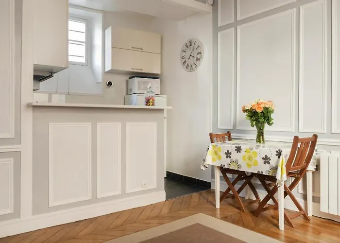 Appartement Place Hoche Versailles