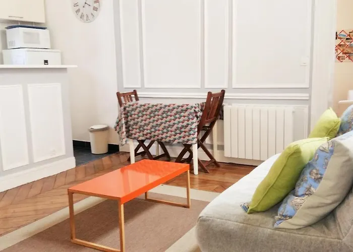Appartement Place Hoche *